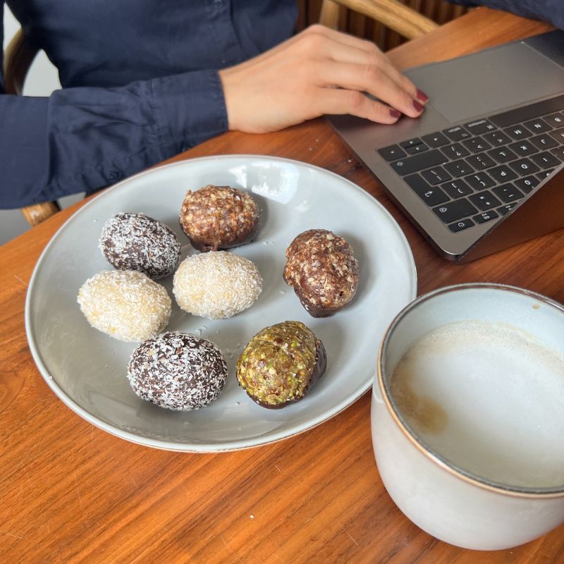 Power Balletjes als gezond paascadeau van ADA bakes